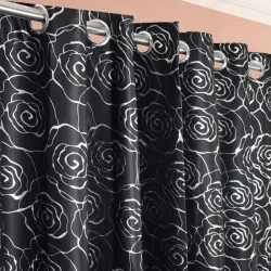 Κουρτίνα με μεταλλικά Κρίκους  270x280  Μαύρη με Ασημί Σχέδιο Τριαντάφυλλο